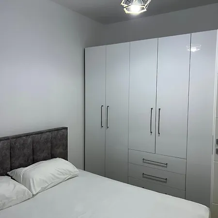 Apartment Bratti's Luna *