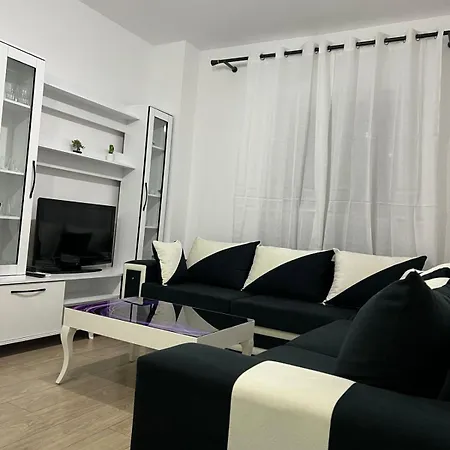 Lejlighed Bratti's Luna Ljaknasi